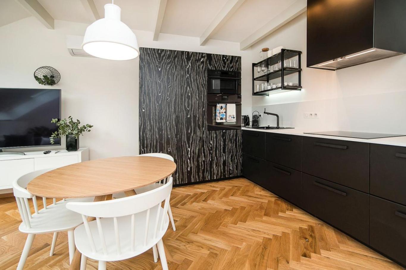 Large And Modern Apartment In The Heart Of ปราก ภายนอก รูปภาพ
